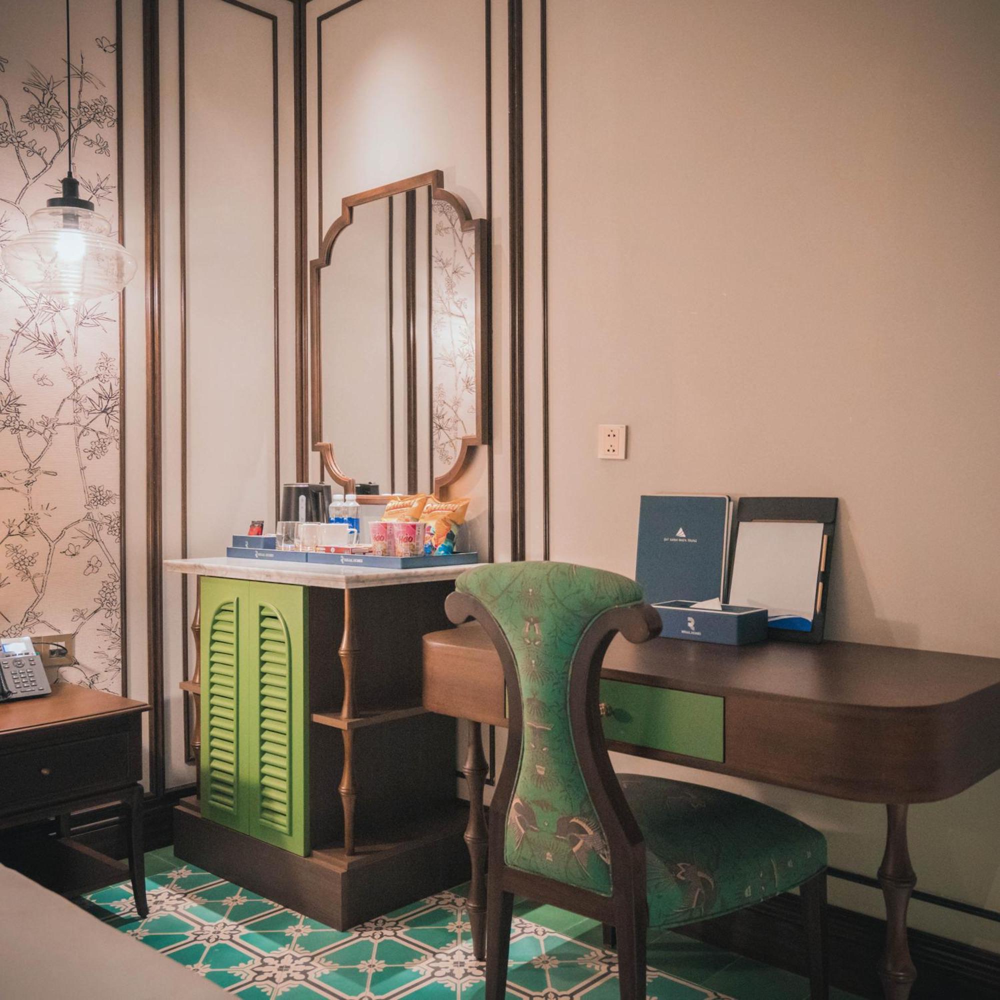 Hotel Regal Collection House à Duong Canh Extérieur photo